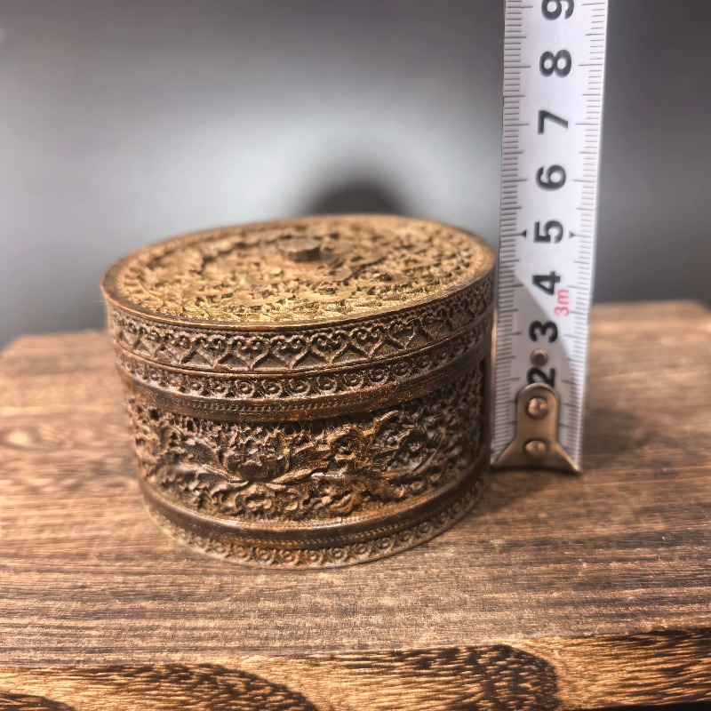Çin Retro Oymalı Metal Mücevhe - Vintage Collectible Jewelry incelemesi ve fiyatı